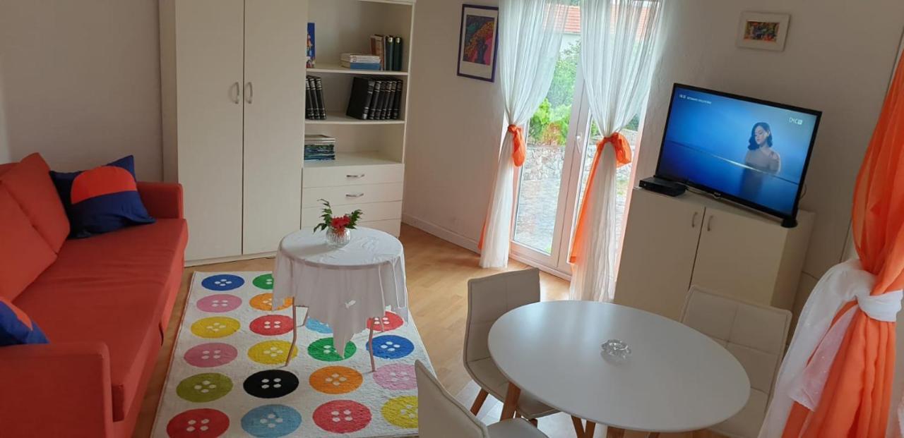 Roses Apartment Brac Sutivan Eksteriør billede